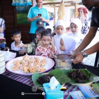 Sorotan gambar pengunjung di pameran Lembaga Muzium Negeri Perak sempena Program Citra Nusa